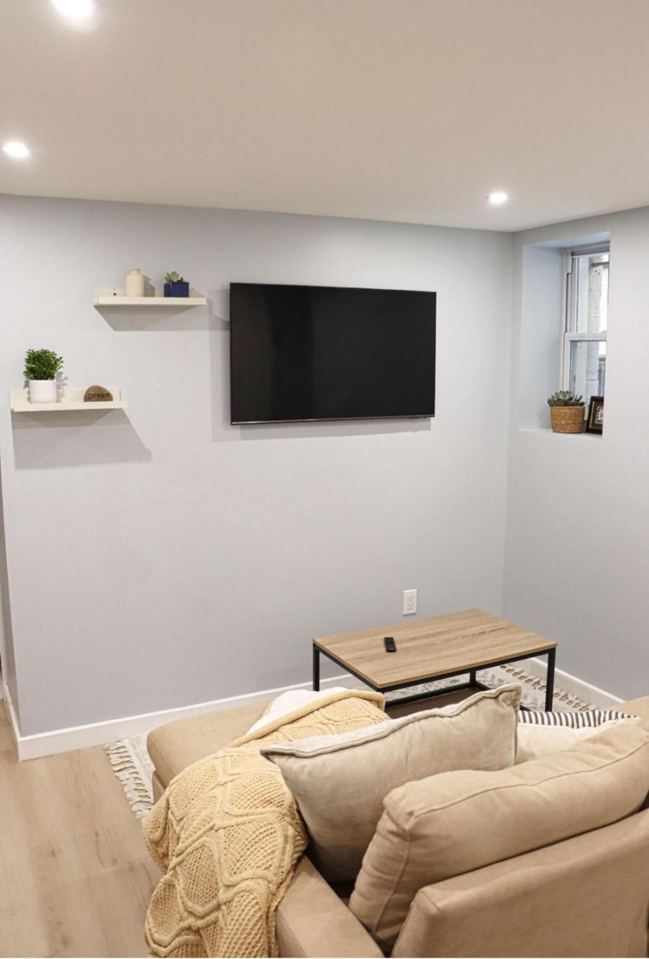 One Bedroom With Ac And Wifi In The Bronx Apartment